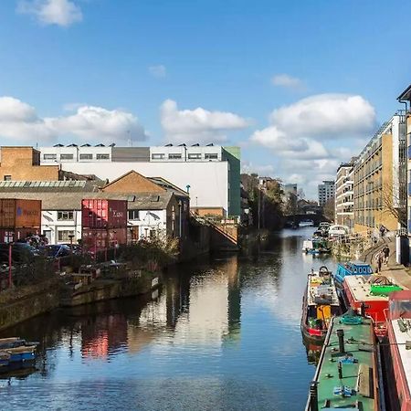 Canal-Side Apartment In Shoreditch London Exteriör bild